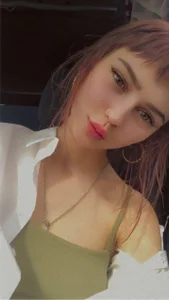 Ella_web@xh Public Pic 2