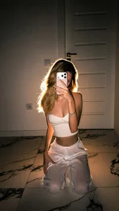 RoxanneJoy I am backkk Hình 3