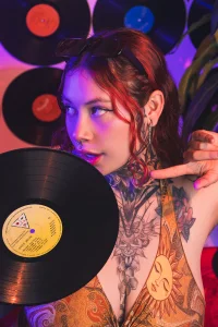☎️Vintage Noise💿 de ViolettaBaker_  2 Imagens