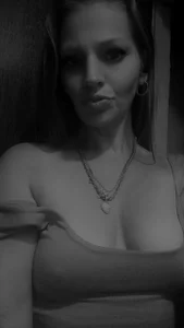 ForbiddenClover Public Foto 8