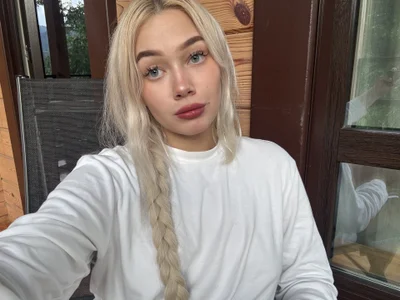 lucyirl Public Foto 4