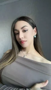 Public de _onlymia  2 Imagens