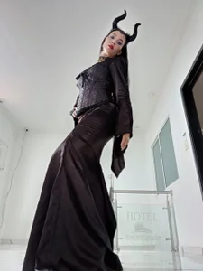 NicolLady Public Εικόνα