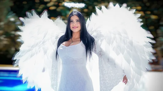 paola_rodriguez kullanıcısının beautiful photos of halloween angels🤍🎃🤍🎃 albümü -  3 fotoğraf