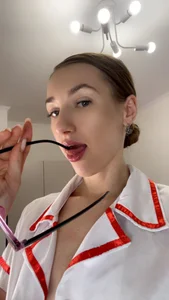 KateRedgar Your personal nurse Gambar 4