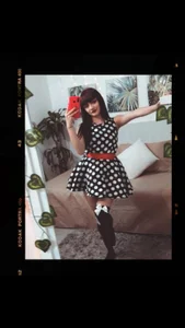 Liza_Sweett Liza enjoying her 90's show Pic 2