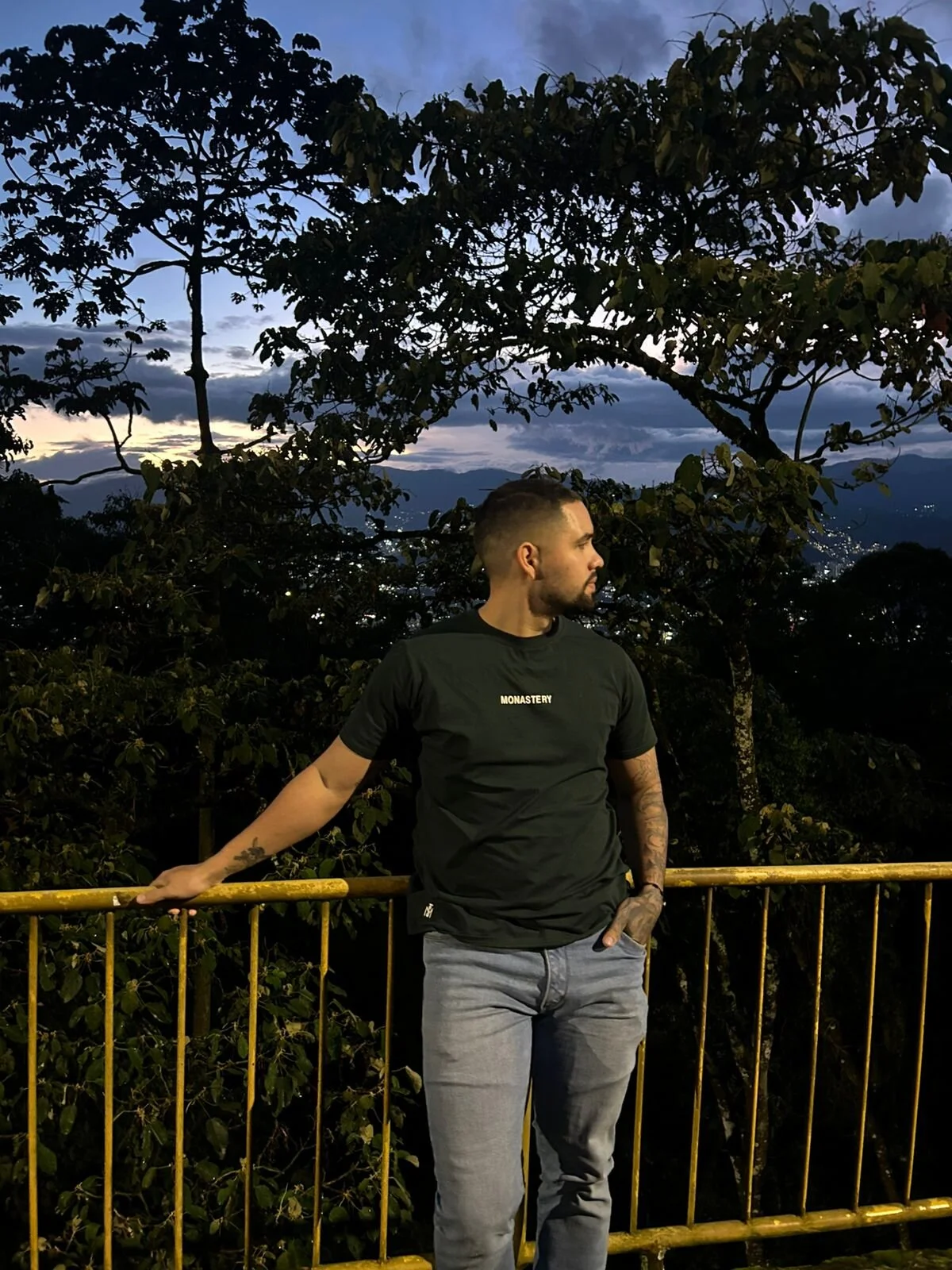 matteosantos Gambar Trending 3445