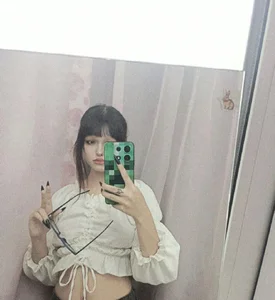 lilynzery Public slika 5