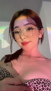 darla-vanegas Do you like how I look?😋 Billede