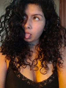 LiaVelvet_ Public Bilde 4