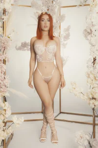 Valentine's Day 2024 🌼 de MadelineFox  2 Imagens