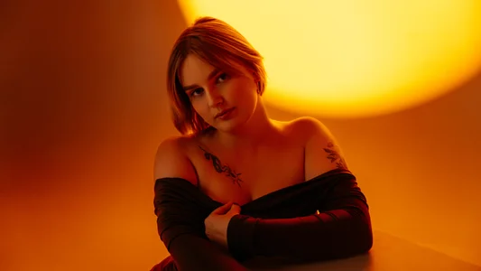 DianeMills The Burning Gaze Pic