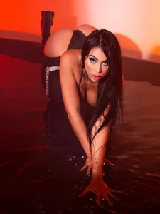 LeahJones_ As hot as hell itself ♥ Pic 4