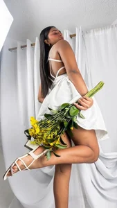 Melodymoore_ ELEGANT FOR YOU Foto 4