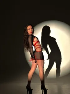 MaudAle: Kiss me ( 2 фото)