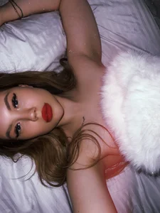 BootyTrisha The Christmas seduction🎄 Foto 2