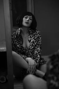 NiamhSatie: portraits ( 8 фото)