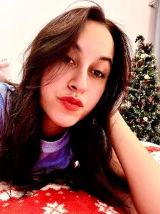 SangSlatton Holiday mood Pic 2