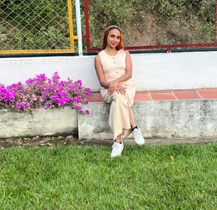 Kelseyfoxy_ Day off Pic