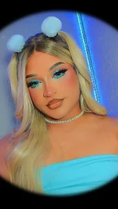 Elody_Preysler69: ♥♥ ( фото)