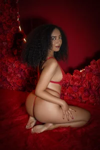 NAHOMI_MILLER Get to know me Pic