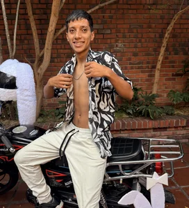 🐱‍🚀 de Yei_lee_  Imagens