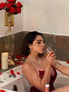 AmyWalker_ Valentine's Day Pic 2