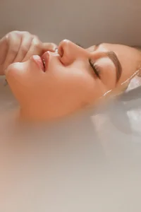 Ariannaa_Suarez1 IN THE BATHROOM💦 Immagine 