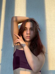 PetraHambelton Grape temptation 🍇 Pic 5