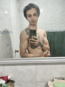 SinsPleasuresAndCum Public Foto 4