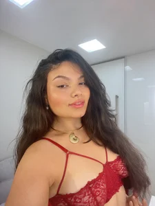 Betty_Sims Public Gambar 9