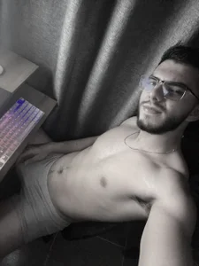 Milosky000Public图片