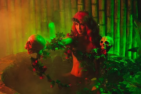 PaulinaSantos_ POISON IVY Pic