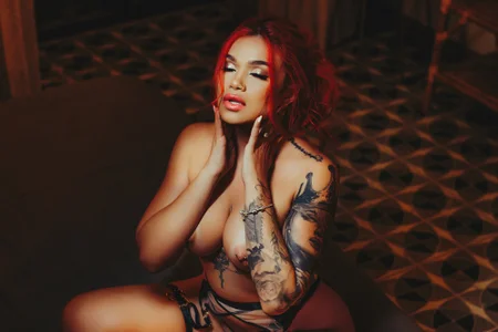 LeaThompson I invite you to take a walk through my body 🔥 Foto 4