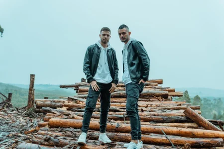 ETHAN_ADAM day in the forest Hình 3