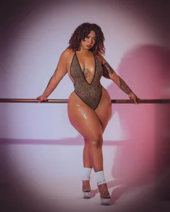 rihanna_rose Seduction Through Every Curve 사진