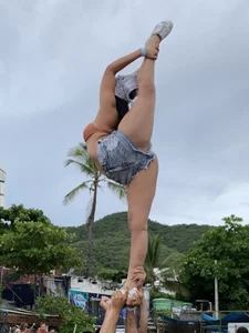 Flexibility cheerleader 🤸🏼‍♀️ od mar_sweett1  snímek