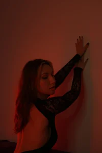 MariGven red - color of passion Pic 7