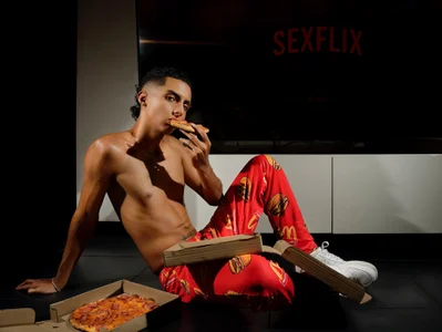Teo_fox1 Hot… fresh out of the oven 🍕🔥 Pic 4