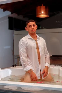 Alex_cute77 Happiness is its own choice; Choose to be happy. Pic 6