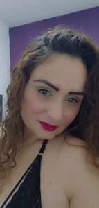 Amelie_Bakerr_ Public Pic