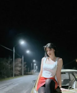 SharonBrownsPublic Bild 2