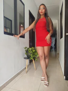 michelleflorian Red dress💓 Pic 3