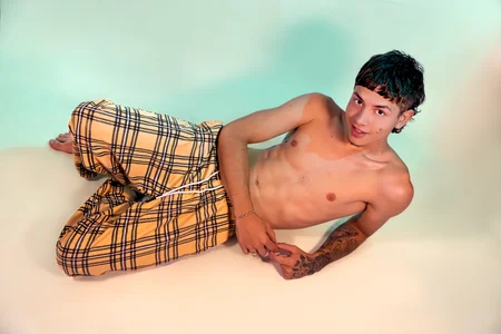 Ryan_Miller 💪 I'll make you melt under me. Immagine  2