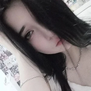 BlackHairTeen Public Pic 4