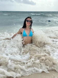 SaraWilliamss_ kullanıcısının I love the beach albümü -  8 fotoğraf