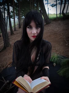 Freyaa__ YOUR WITCH😈🥵🍒 Immagine  2