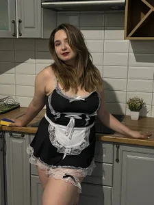 LucilleMcBride: Hot maid 😰🥵 ( 4 фото)
