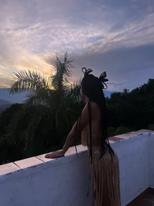 valery_yepes A work of art at sunset 🌈 Pic 6