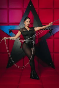 KateSunder Between Strings and Caresses  3. fénykép